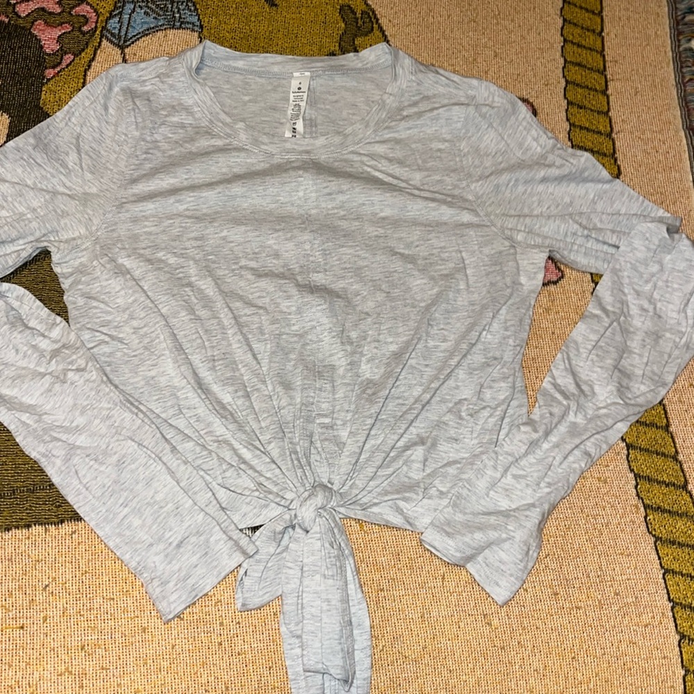 LULULEMON heather gray long sleeve top
